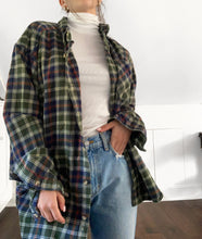 Load image into Gallery viewer, Woolrich Green Flannel
